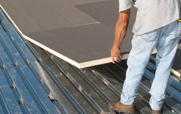 benefits of insulating Duisdalebeg flat roofing